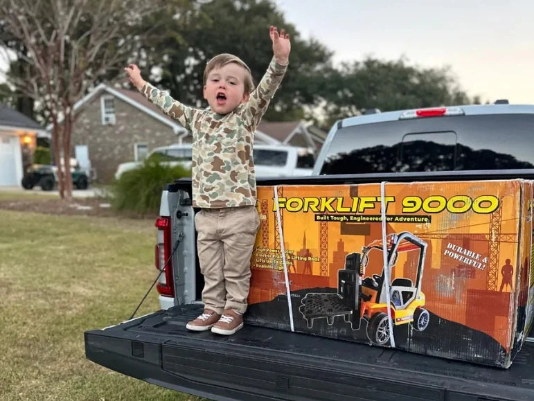 24V Kids Electric Ride-On Forklift Toy with Functional Electric Lift & 2.4G Parental Remote Control